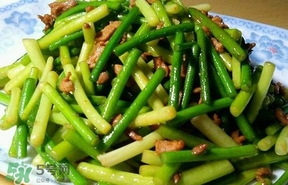 蒜薹可以和什么炒？蒜薹可以炒什么