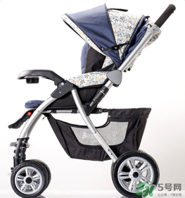 嬰兒車三輪好還是四輪好？嬰兒車三輪和四輪的區(qū)別