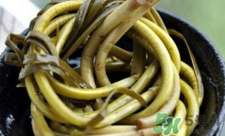 蒜薹怎么腌？腌蒜臺(tái)的家常做法大全