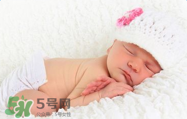 寶寶護(hù)臀膏用到多大？寶寶護(hù)臀膏多大開始用？