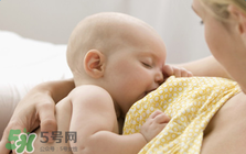 寶寶溢奶怎么辦？寶寶溢奶怎么做？