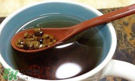 決明子泡水喝要炒熟嗎？決明子泡水的功效