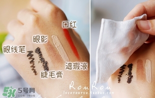 得鮮卸妝水綠茶和茶樹的區(qū)別 得鮮茶樹卸妝水綠色藍(lán)色對比 得鮮卸妝水綠茶和茶樹的區(qū)別 得鮮茶樹卸妝水綠色藍(lán)色對比