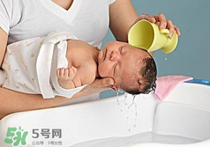 嬰兒洗頭怎么洗？嬰兒洗頭注意事項