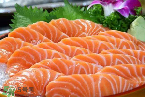 三文魚放冷藏還是冷凍？三文魚冷藏好還是冷凍好？