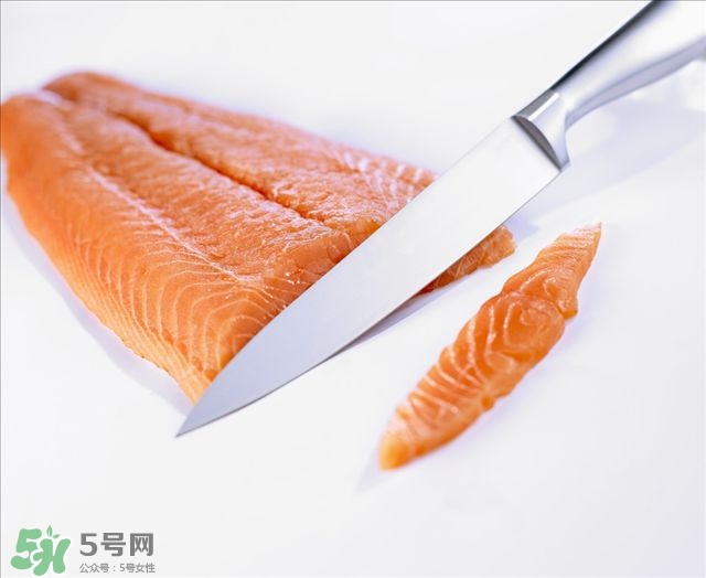 三文魚有刺嗎？三文魚的刺怎么處理