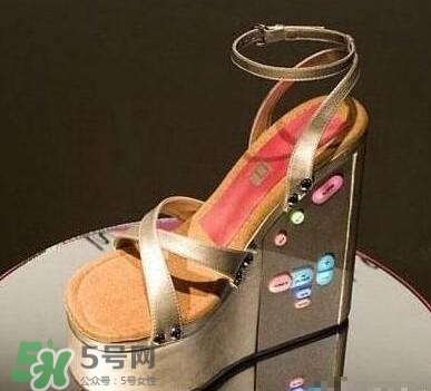 貞操褲怎么上廁所？貞操褲圖片