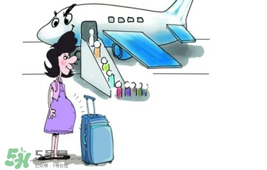 孕婦可以坐飛機嗎？孕婦坐飛機對胎兒有影響嗎？