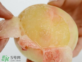 ?桃子發(fā)霉了還可以吃嗎？吃了發(fā)霉的桃子怎么辦？