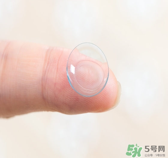 獅王隱形眼鏡輔助液怎么用？獅王隱形眼鏡輔助液使用方法