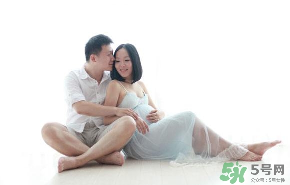 孕婦能抹護(hù)膚品嗎？孕婦能化妝嗎？