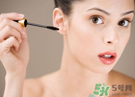 孕婦能抹護(hù)膚品嗎？孕婦能化妝嗎？