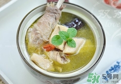 榴蓮殼煲雞湯孕婦能喝嗎？孕婦可以喝榴蓮殼煲雞湯