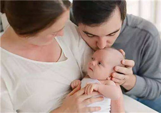 夏天坐月子可以吹風(fēng)扇嗎？夏天風(fēng)扇能不能給產(chǎn)婦用？