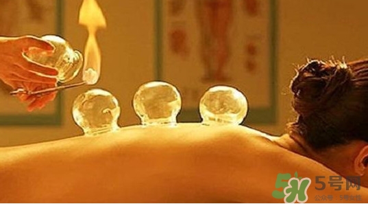 刮痧拔罐可以同時做嗎？刮痧拔罐能一起做嗎