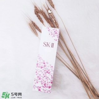 sk2櫻花版和普通版的區(qū)別 skii櫻花神仙水和普通版哪個(gè)貴？
