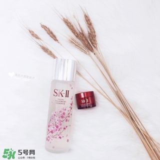 sk2櫻花版和普通版的區(qū)別 skii櫻花神仙水和普通版哪個(gè)貴？