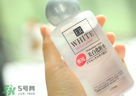 大創(chuàng)美白化妝水怎么用？大創(chuàng)美白化妝水使用方法