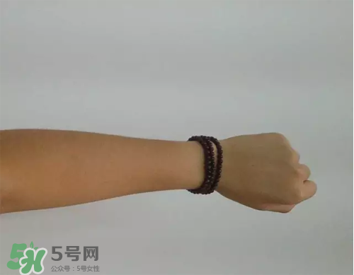 大創(chuàng)美白乳液多少錢？大創(chuàng)美白乳液為什么那么便宜