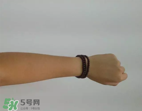 大創(chuàng)美白乳液多少錢？大創(chuàng)美白乳液為什么那么便宜
