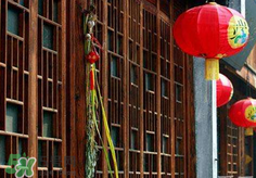 艾草掛門上是什么意思？艾草放門口什么作用？