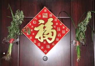 艾草掛門上是什么意思？艾草放門口什么作用？