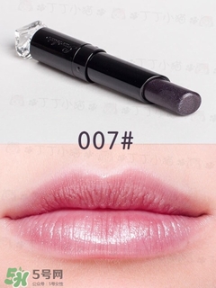 嬌蘭小黑裙007值得入嗎？嬌蘭小黑裙007唇膏口紅怎么樣？