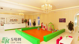 米雅上的幼兒園是哪一家？卡爾安娜國際兒童會館怎么樣？