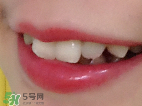 嬌蘭小黑裙003多少錢？嬌蘭小黑裙唇膏003專柜價格