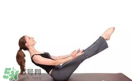 初學(xué)普拉提和瑜伽哪個(gè)好？初學(xué)瑜伽需要準(zhǔn)備什么