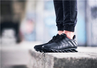 adidas springblade最新款多少錢？阿迪達(dá)斯刀鋒戰(zhàn)士專柜價格