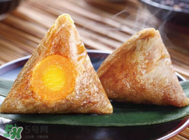 蛋黃粽子的蛋黃怎么弄？包粽子的蛋黃怎么處理？