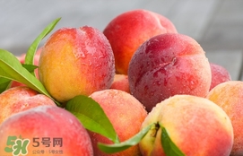 吃桃子要不要削皮？吃桃子的去皮方法