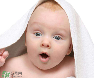 寶寶中暑的癥狀是什么？寶寶夏天如何判斷是否中暑？
