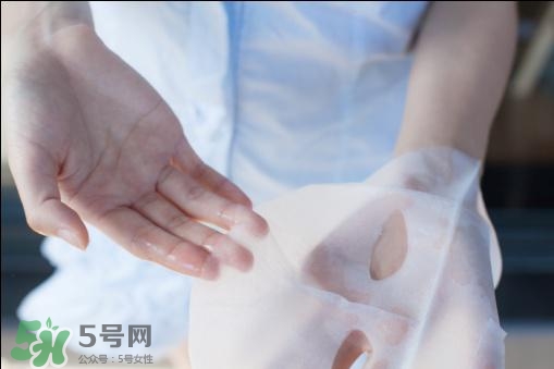 百雀羚三生花面膜怎么用？百雀羚三生花面膜用完要洗嗎？