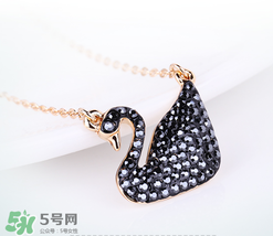 施華洛世奇黑天鵝項(xiàng)鏈多少錢？施華洛世奇黑天鵝項(xiàng)鏈專柜價(jià)格