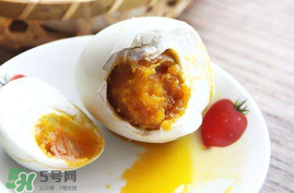 咸鴨蛋能帶上飛機(jī)嗎？飛機(jī)上能帶鴨蛋嗎？
