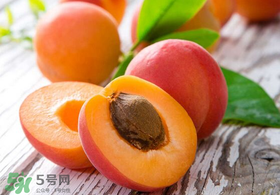 杏和西瓜能一起吃嗎？杏和西瓜能同時(shí)吃嗎？