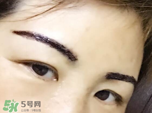 眉膠和眉粉哪個(gè)好用？眉膠和沒(méi)分的區(qū)別