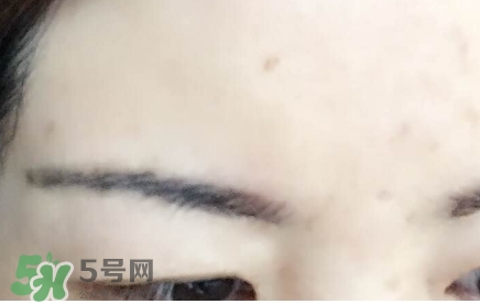 眉膠和眉粉哪個(gè)好用？眉膠和沒(méi)分的區(qū)別