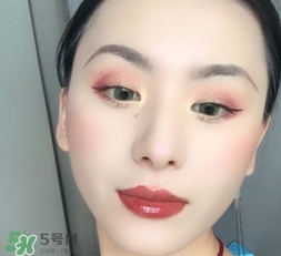 huda beauty眼影怎么畫？huda beauty眼影盤教程