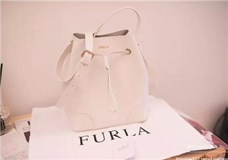 furla水桶包正品多少錢？芙拉水桶包專柜價(jià)格