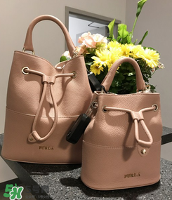 furla水桶包有幾種尺寸？芙拉水桶包尺寸多大？