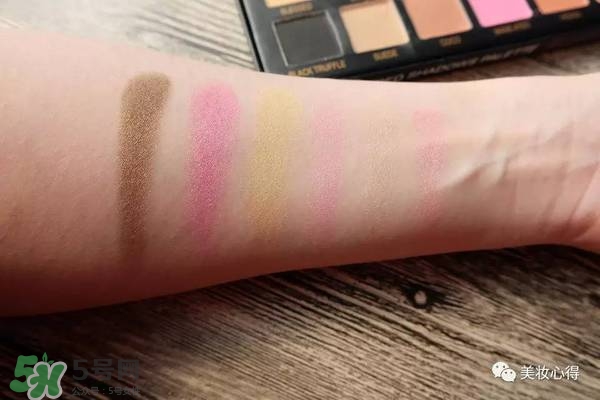 huda beauty眼影多少錢？huda beauty眼影專柜價格