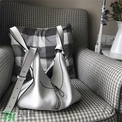 loewe hammock尺寸多大？羅意威吊床包有幾個尺寸？