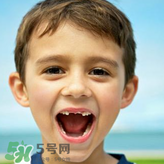兒童換牙可以吃鈣片嗎?兒童換牙吃什么好？