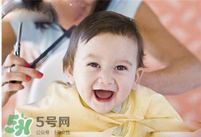 夏天寶寶能剃光頭嗎？夏天寶寶剃光頭好嗎？