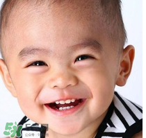兒童換牙還沒(méi)掉就長(zhǎng)牙正常嗎？?jī)和瘬Q牙先長(zhǎng)牙是為什么？