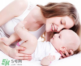 寶寶指甲上有白點是怎么回事？寶寶指甲上有白點正常嗎？
