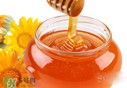 胃脹氣可以喝蜂蜜水嗎？胃脹氣可不可以喝蜂蜜水？